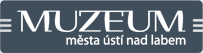 KI generiert: Das Bild zeigt ein Logo mit der Aufschrift "Muzeum města Ústí nad Labem". Es scheint ein Museumsname zu sein.